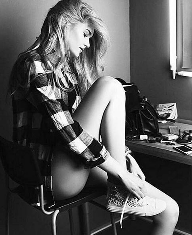 Alisa Manyonok phù hợp với nhiều kiểu trang điểm và mọi phong cách thời trang từ khỏe khoắn cho tới điệu đà.