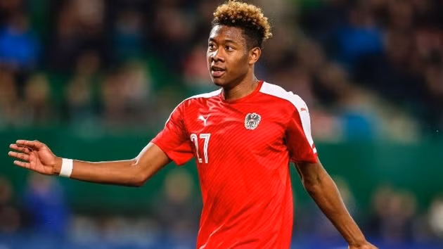 David Alaba khá thành công trong màu áo của Bayern Munich nhưng anh lại khá lận đận khi trở về phục vụ cho đội tuyển quốc gia. Cơ hội đi tiếp của tuyển Áo đang dần trở nên mờ mịt khi họ bị đội dẫn đầu bỏ xa. Ảnh: The Sun.