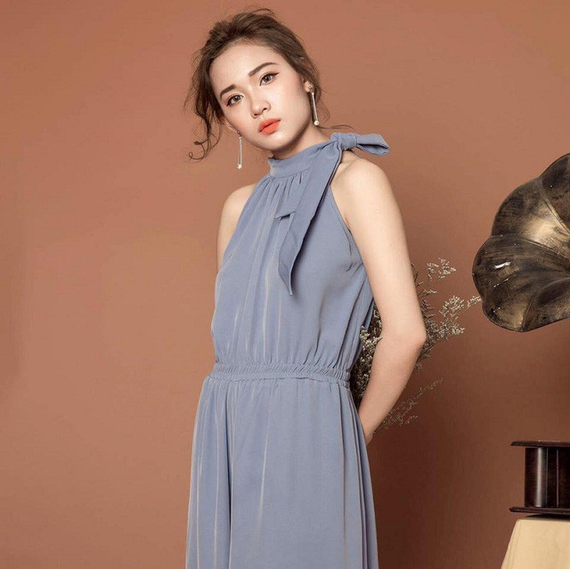 Chia sẻ về những hình ảnh "nữ Grab bike" được đăng tải trên mạng là bộ ảnh do người bạn cùng phòng của Thu Hà lên ý tưởng để chụp. Trong thực tế, Hà không phải là một Grab bike như những gì mọi người nghĩ.