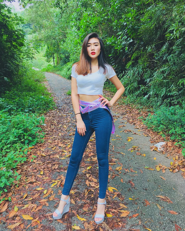 Với làn da sáng sống mũi cao thẳng, đặc biệt là nụ cười Ivy Chew khiến người đối diện cũng phải rung rinh theo vì quá đỗi ngọt ngào.