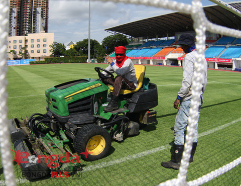 Mặt cỏ của Bishan được các nhân viên chăm sóc rất tỉ mỉ.