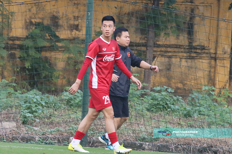Trước AFF Cup 2018, Huy Hùng từng được kì vọng sẽ cùng Hùng Dũng tạo thành bộ đôi tiền vệ trung tâm số 1 của ĐT Việt Nam.