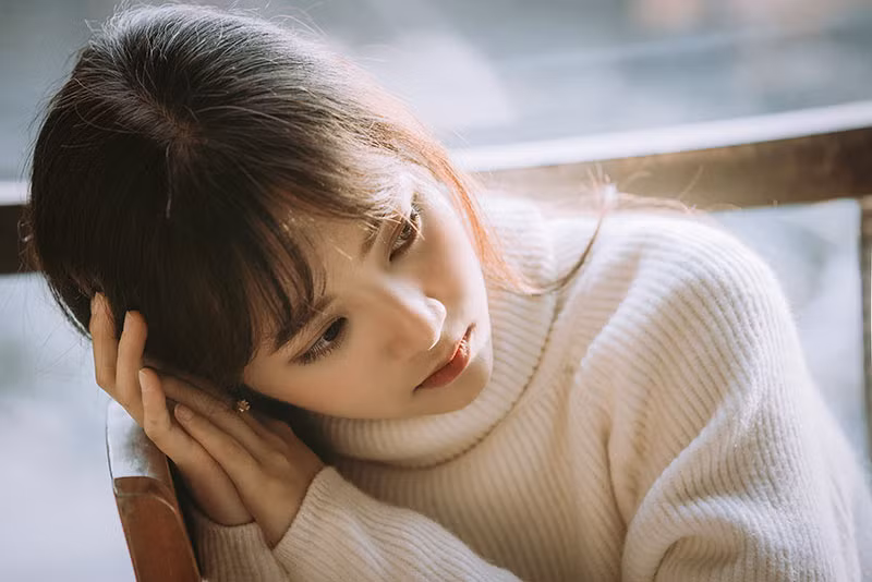 Cùng ngắm thêm một số hình ảnh khác của nữ sinh xinh xắn trong "bức ảnh ngồi bệt xuống đất", đang được nhiều dân mạng tìm kiếm info.