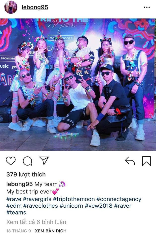 Được biết khi tham gia đại nhạc hội điện tử tại hồ Tây vừa qua, Xuân Anh đã đi cùng nhóm bạn và đều là những người đến với nhau bằng tình yêu với những âm thanh "ma quái" và vui nhộn của EDM.
