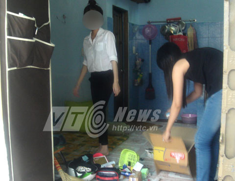 Pho den do sach bong mai dam nho gan camera giao thong-Hinh-3