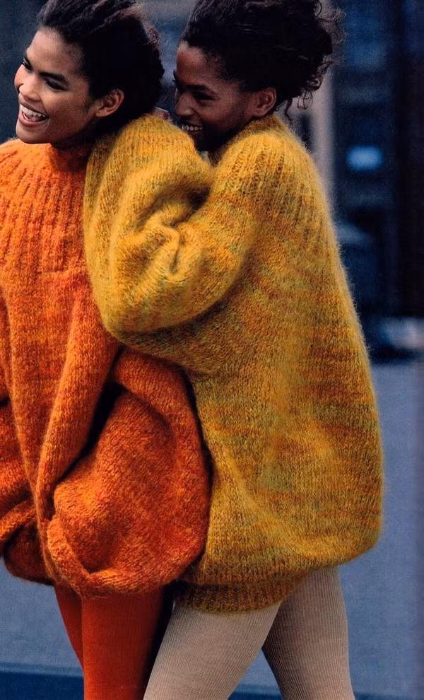 Mặc cái áo đấy đứng giữa đường hôm nay xem còn cười thế này được nữa không?