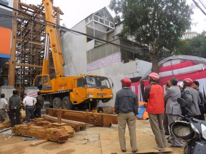 Gap chu nhan dinh thu bang go cuc quy kinh dong Ha Tinh-Hinh-3