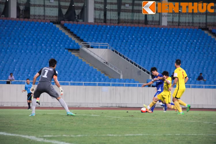 Những phút cuối, U23 Việt Nam bắt đầu dồn lên nhằm tìm kiếm bàn thắng nhưng hàng công của họ dường như quá vô duyên trong trận đấu này. Tỷ số chung cuộc là 0-0. Kể từ ngày tập trung tới nay, U23 Việt Nam đã trải qua 3 trận đấu giao hữu nhưng chưa một lần hàng công lập thành tích.