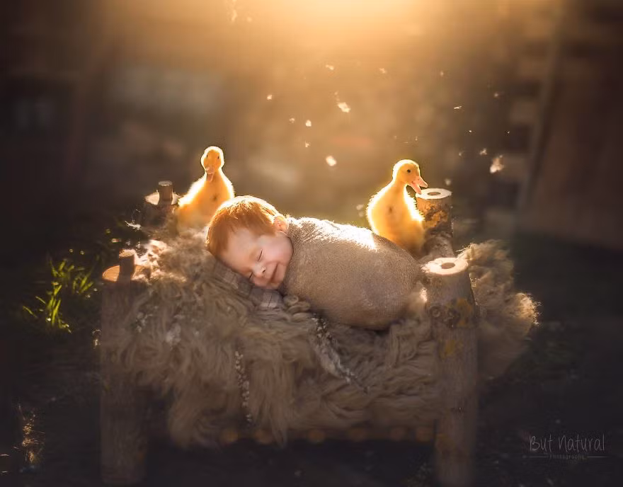 Mới đây, cô vừa tung ra một bộ ảnh chụp các "thiên thần nhỏ" bên thú cưng được rất nhiều lời khen ngợi từ dân mạng quốc tế.