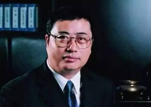 Chân dung tỷ phú Trần Tiên Bảo – nhà sáng lập của thương hiệu hạt dưa QiaQia