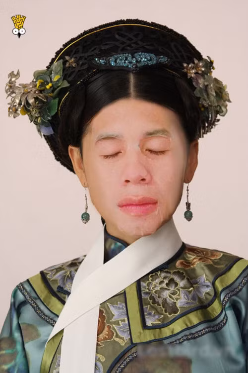 Thậm chí, nhiều dân mạng còn lấy ảnh của Duy Pinky ra để so sánh nhan sắc với các phi tần, mỹ nữ ngày xưa.