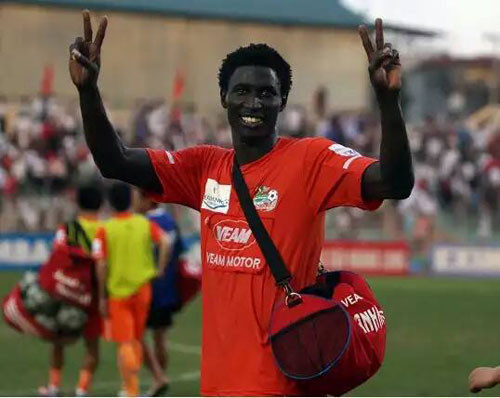 Ngoài khả năng săn bàn thiện xạ, sự từng trải đã giúp Omar có được sự bao quát và tiếng nói trong đội hình Thanh Hóa.