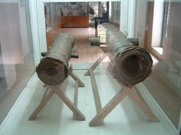 Nhan mat 5 khau phao thay doi cuc dien chien tranh-Hinh-2