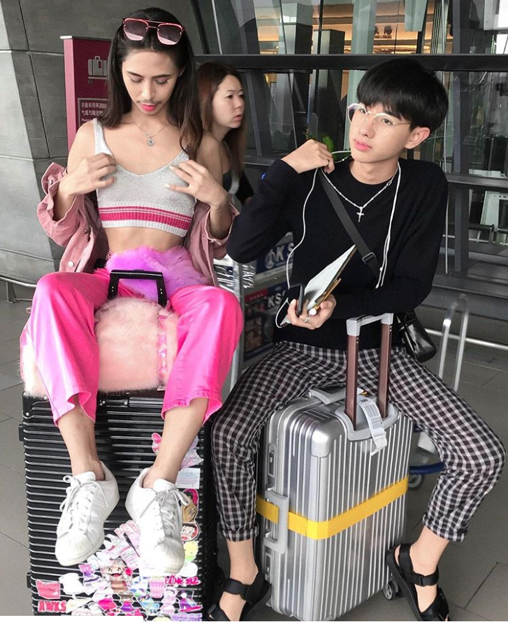 Những hình ảnh ngọt ngào của Month và Fluke vẫn được dân mạng quan tâm đặc biệt.