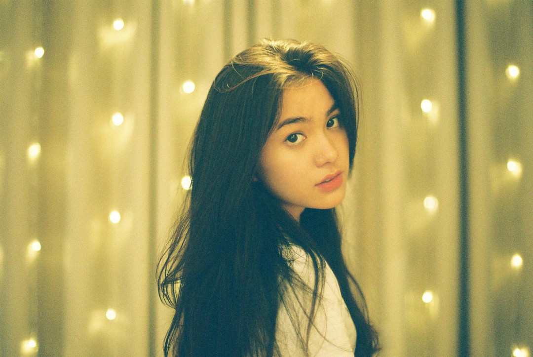 Diện áo dài đã xinh đẹp, xem ảnh đời thường của Thiên Trang trên Instagram bạn còn ngất ngây hơn.