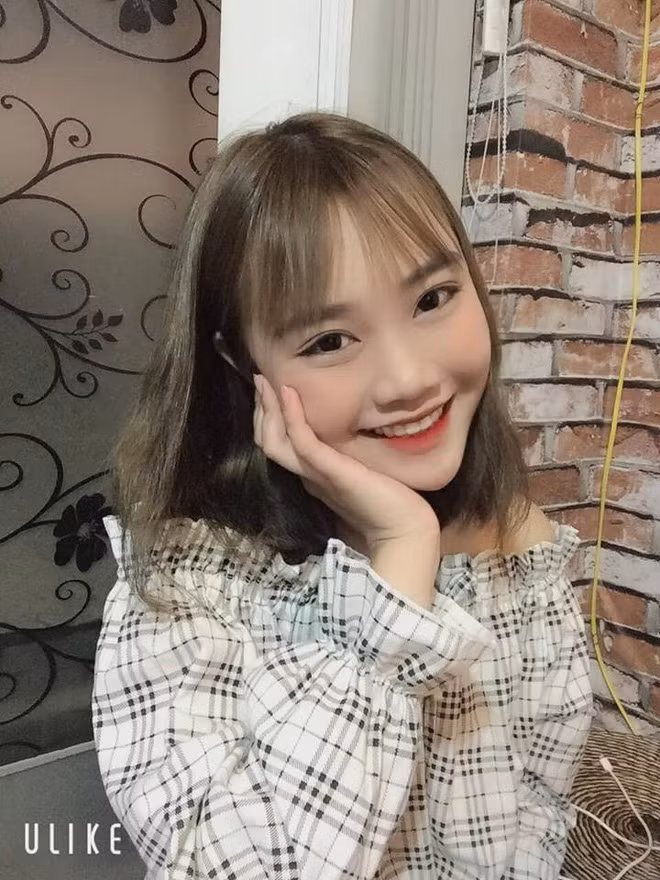 Hồng Vân cho hay: "Em chỉ chụp cho vui và tạo thêm tương tác cho trang cá nhân thôi. Không ngờ ảnh lại được chia sẻ trên 5 - 6 page rồi. Em toàn phải inbox họ để xin xóa. Nhiều bình luận linh tinh quá nên em cũng không thích"