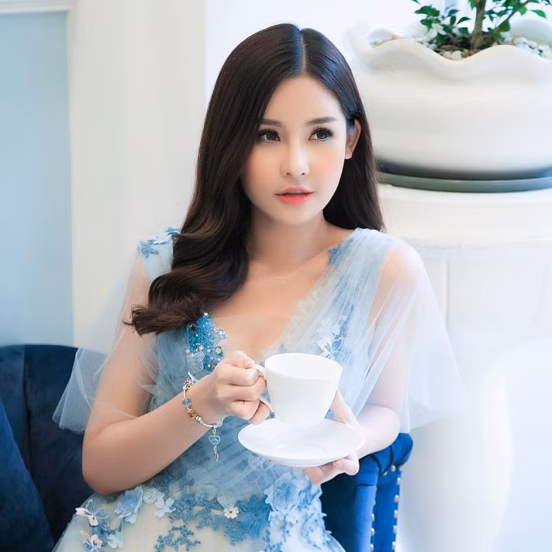 Cục NTBD vừa có văn bản số 18/NTBD-QLBD ngày 11.1.2018 yêu cầu đơn vị tổ chức cuộc thi Hoa hậu đại dương thu hồi lại kết quả cuộc thi, cụ thể đề nghị thu hồi vương miện hoa hậu Lê Âu Ngân Anh