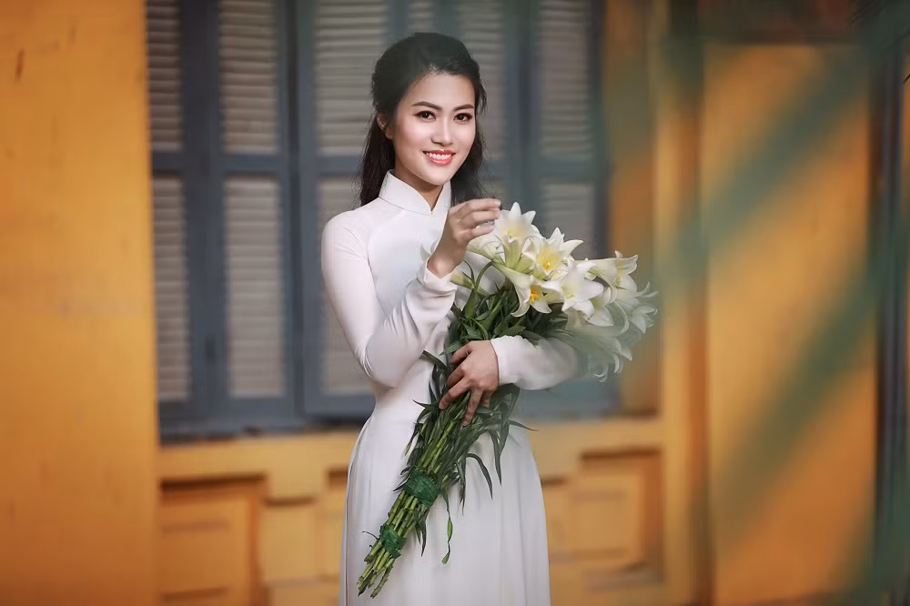 Được biệt, bộ ảnh của chị Thu Phương là công sức lao động nghệ thuật miệt mài của chị và nhiếp ảnh gia Phan Thanh Tâm, người từng nổi tiếng với rất nhiều những "siêu phẩm" thiếu nữ và áo dài.