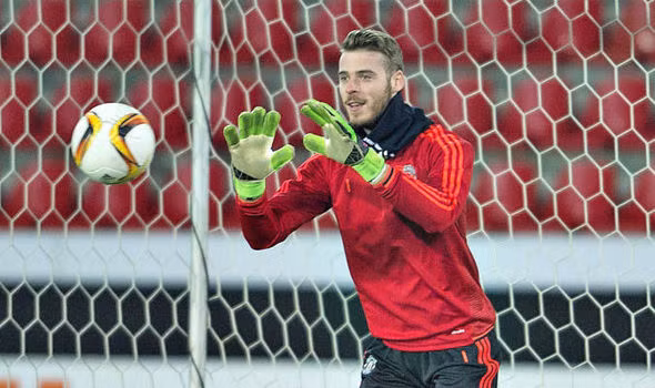 Sự tự tin của De Gea giúp cho hàng thủ của Manchester United đứng vững trước nhiều đối thủ mạnh ở giải Ngoại hạng và chắc chắn, với phong độ này, anh có thể giúp cho Quỷ đỏ thành Manchester tiến xa tại Europa League mùa bóng năm nay.