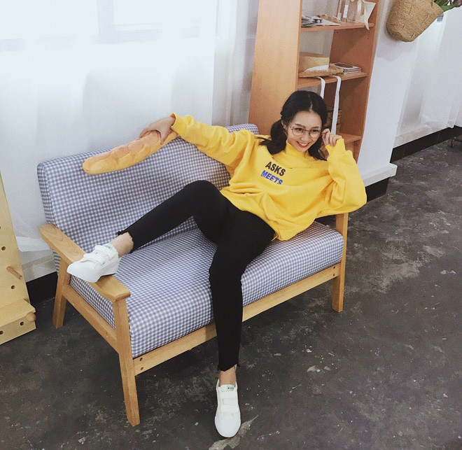 Sở Sở còn rất thích hát và là fan của nam ca sĩ Trương Kiệt đã hơn 10 năm rồi.