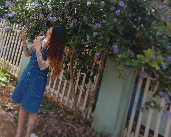 Khoảng 1 năm sau khi chia tay mối tình cũ, Phụng có người yêu khi trên cơ thể cô đã có kha khá hình xăm. Người yêu hiện tại biết về quá khứ của cô và chấp nhận điều đó. Sắp tới, Phụng sẽ nghĩ ý tưởng để phủ hình xăm lên lưng và chân phải.