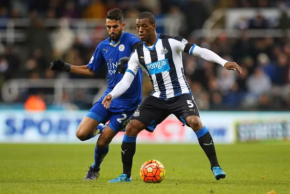 Riyad Mahrez là người góp công lớn trong chiến thắng 3-0 của Leicester trước Newcastle. Cầu thủ người Algeria có 1 pha kiến tạo và 6 lần mở ra cơ hội. Tỷ lệ chuyền bóng của anh cũng đạt mức 86%.