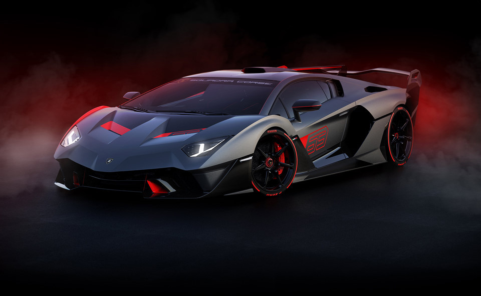 Được xây dựng trên nền tảng siêu phẩm Aventador SVJ số lượng giới hạn, Lamborghini SC18 Alston là siêu xe đầu tiên được phát triển hoàn toàn bởi bộ phận xe đua Lamborghini Squadra Corse. Toàn bộ thân xe của SC18 Alston được làm từ sợi carbon với thiết kế đậm tính khí động học. Hệ động lực trên SC18 Alston vẫn là động cơ nạp khí tự nhiên V12 6.5L sản sinh công suất 770 mã lực và mô-men xoắn cực đại 720 Nm.
