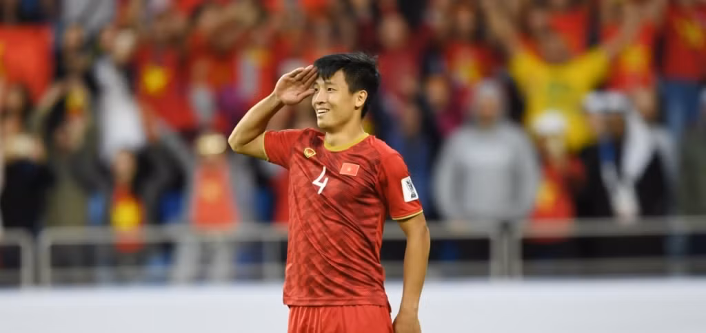 Đồng đội ở CLB Viettel cũng như đội tuyển Việt Nam của Quế Ngọc Hải là Bùi Tiến Dũng là chốt chặn an toàn trong hệ thống trung vệ của HLV Park Hang-seo.