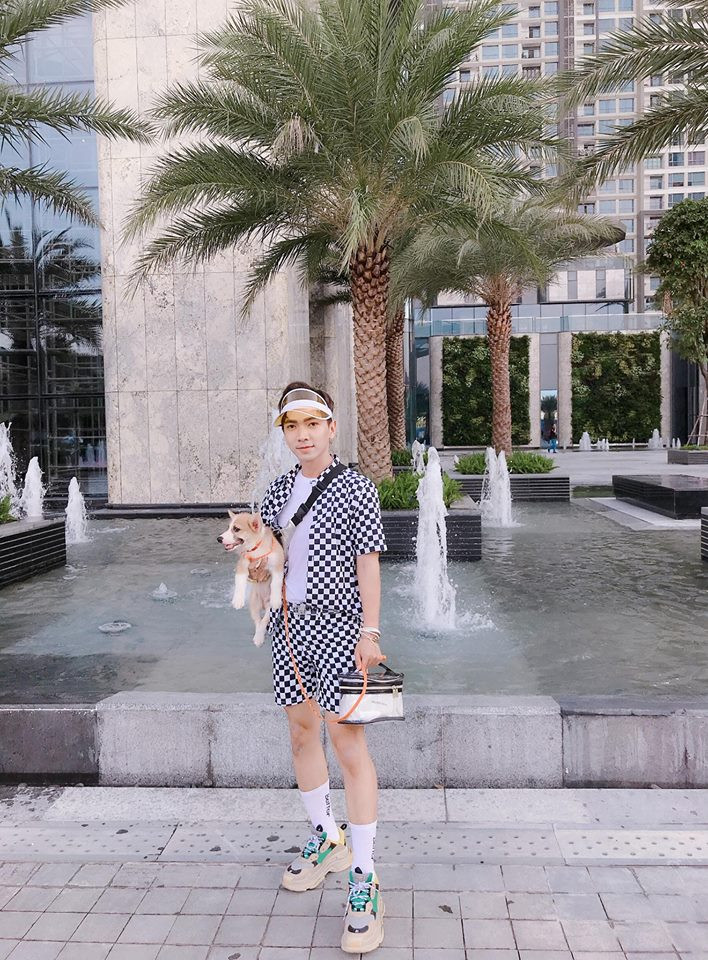 Tối 26/7 vừa qua, lễ khánh thành tòa nhà cao nhất Việt Nam The Landmark 81 đã diễn ra với không gian âm nhạc và ánh sáng tuyệt vời. Sự kiện đã thu hút không chỉ các cư dân đang sinh sống trong tòa nhà mà còn của khách tham quan trung tâm thương mại.