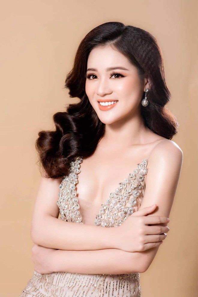 Vòng chung kết cuộc thi Hoa khôi ĐH Sân khấu Điện ảnh TP HCM kết thúc với chiến thắng thuộc về Nguyễn Yến Nhi, nữ sinh khoa Diễn viên kịch điện ảnh.