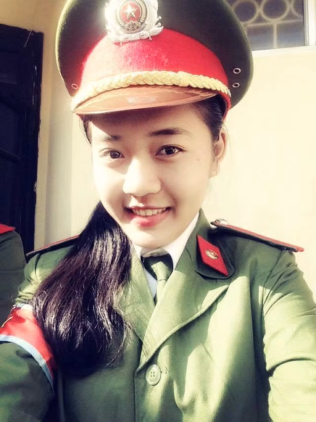 Mỹ Châu sinh ra và lớn lên tại Hương Sơn - Hà Tĩnh, mảnh đất giàu truyền thống hiếu học. Ngay từ rất sớm và mơ ước trở thành chiến sĩ cảnh sát nhân dân.