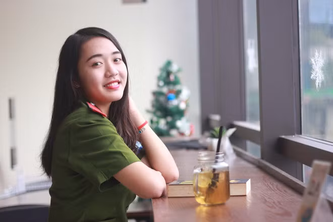 Mỹ Châu từng chia sẻ trên VTC News rằng: "Mình cũng biết muốn trở thành công an thì phải chấp hành kỷ luật nghiêm ngặt để rèn luyện được bản lĩnh vững vàng, sẵn sàng đối mặt với mọi khó khăn trong cuộc sống của một người chiến sĩ cảnh sát", cô bộc bạch".