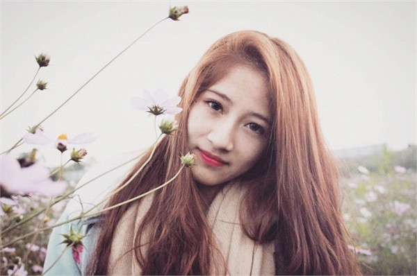 Hoàng Thùy Linh sở hữu nhan sắc và khả năng diễn xuất không hề thua kém Trâm Anh.