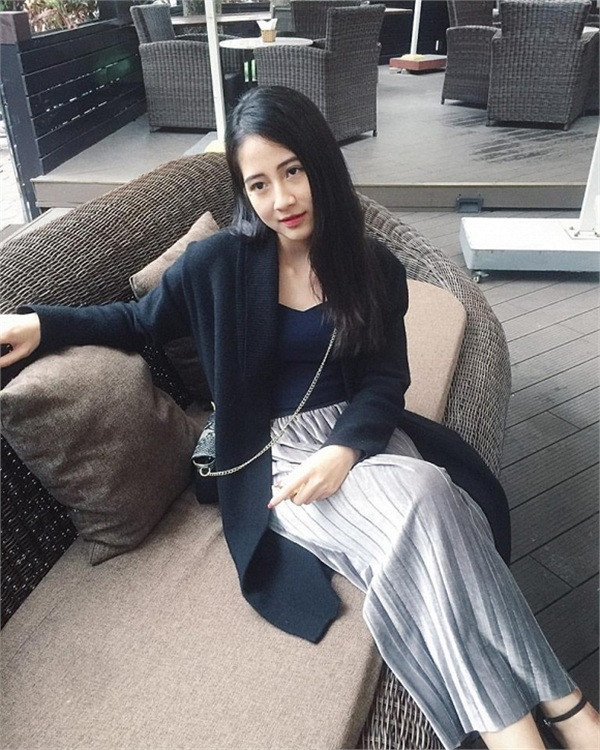 Tuy nhiên, 1 tin buồn cho cánh mày râu đó là diễn viên mới nổi này hiện là "hoa đã có chủ".