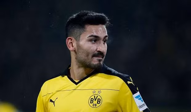 5 tien ve ma Zidane dang ngam de dua ve Real Madrid