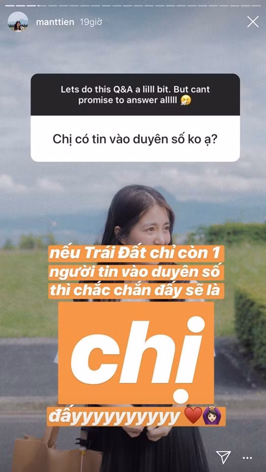 Nhờ trò chơi hỏi đáp này mà nhiều người sẽ hiểu thêm về các hot girl và đặc biệt là có những tiết lộ mà bạn chắc chắn sẽ không bao giờ biết về các hot girl Việt nổi tiếng trên MXH.