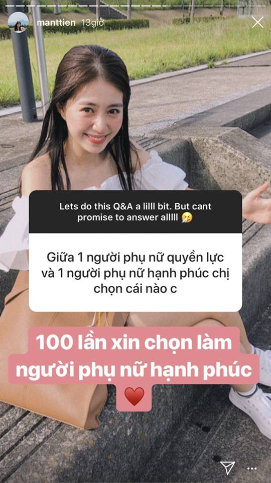 Các hot girl trên MXH chính là người nhận được nhiều câu hỏi nhất. Có những câu hỏi khá thú vị và cách mà các hot girl trả lời fan, bạn bè cũng gần gũi và chân thật không kém.