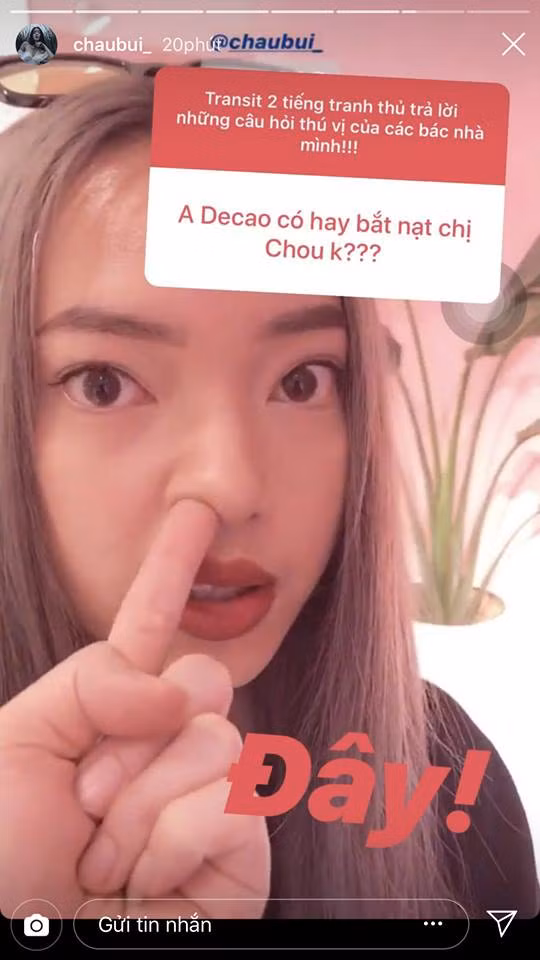 Mới đây, trên một fanpage, các dân mạng đã tổng hợp những câu trả lời phỏng vấn cực bá đạo của các hot girl mạng xã hội Instagram, mang lại tiếng cười không ngớt cho những người đọc.