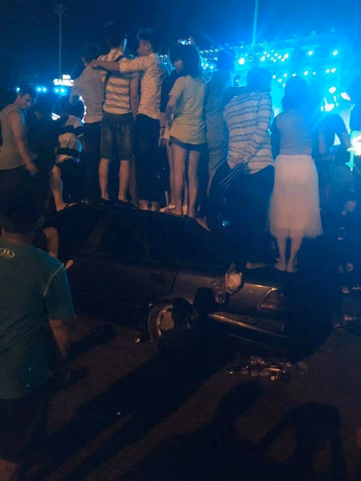 Thann nien giam len o to xem de ca nhac nghi le 2/9