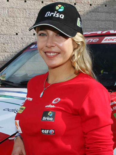 Madalena Antas là tay đua sinh năm 1977 đến từ Bồ Đào Nha, cô thường tham gia những giải đua xe địa hình và đường trường.