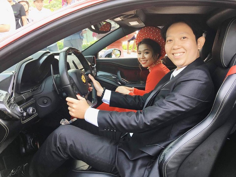 Dàn siêu xe là của anh em, bạn bè cặp đôi yêu quý họ nên chạy từ Sài Gòn về Quy Nhơn để hỗ trợ.