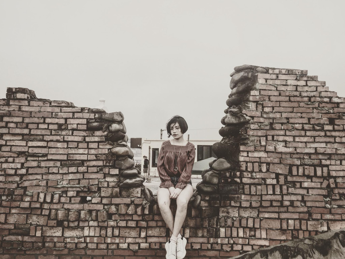 Cá tính mạnh, quan điểm sống không ngại thay đổi và niềm tin mãnh liệt vào bản thân giúp Huế làm được những điều tưởng chừng như không thể. Ước mơ trở về phát triển quê hương của Huế còn chưa thành hiện thực, nhưng quyết tâm của cô gái như lời nhắc nhở với những ai còn đang chần chừ với những nỗi sợ không tên suốt ngày này sang tháng khác.