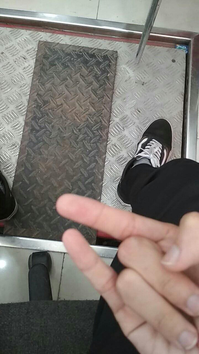 Bên cạnh những ca thử thách thành công thì cũng chẳng thiếu dáng tay The Flash phiên lỗi.