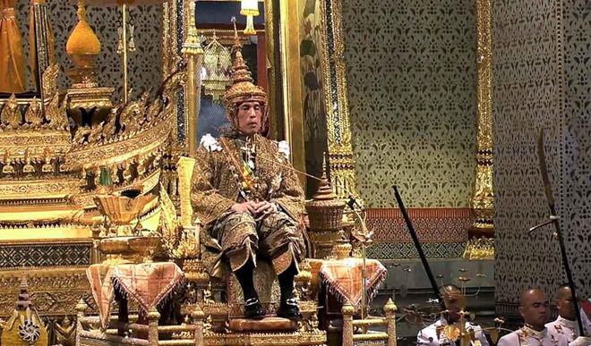 Theo Cục Tài sản Hoàng gia Thái Lan, hoàng tộc này có 10 thành viên cốt lõi và kiểm soát khối tài sản trị giá 60 tỷ USD. Ảnh: AFP.