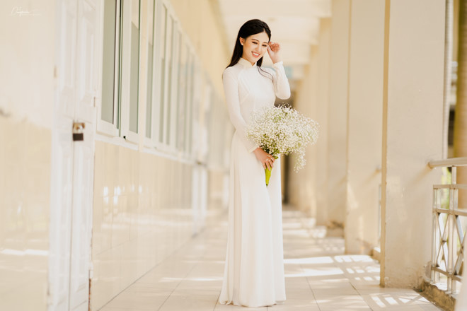 Ở bậc đại học, Bảo Ngọc năng nổ tham gia các hoạt động của đoàn trường. Nữ sinh còn được biết đến là MC xinh đẹp, khéo léo dẫn dắt các hoạt động của Học viện Cảnh sát Nhân dân.