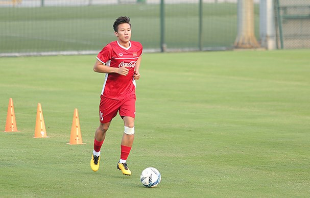 Quế Ngọc Hải chắc chắn sẽ là cái tên được HLV Park Hang-seo điền vào danh sách trong bộ tứ hậu vệ của mình trong trận đấu trên sân nhà đầu tiên tại AFF Suzuki Cup 2018. Sức mạnh ở những pha cản phá quyết liệt của Hải sẽ là thứ đòn khiến các tiền đạo Malaysia phải nhụt chân.