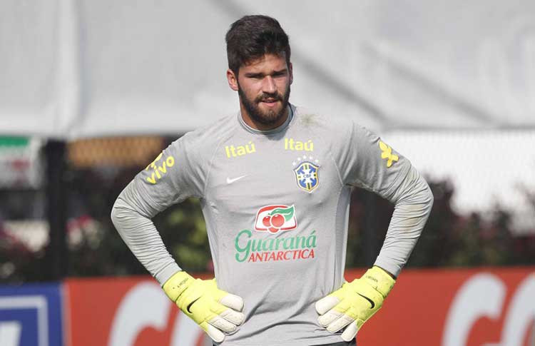 Những tin đồn lảng vảng quanh tương lai của thủ môn Alisson Becker có thể được chấm dứt, nhờ những động thái quyết liệt của Giám đốc thể thao AS Roma, Monchi.