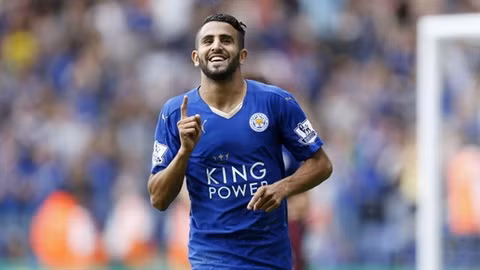 Mahrez chính là cầu thủ giúp cho Leicester City bay cao trên BXH giải Ngoại hạng Anh mùa này. Không chỉ kiến tạo tốt, Mahrez còn là một chân sút đáng sợ khi ghi đến 16 bàn tại Premier League với hiệu xuất 0,53 bàn/ trận.