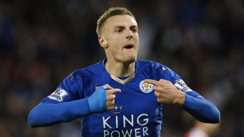 Phong độ thăng hoa của Vardy mùa này chính là một trong những nguyên nhân giúp Leicester trở thành ứng cử viên hàng đầu cho ngôi vô địch Premier League. Hiện tại, Vardy đã có 19 bàn thắng tại giải ngoại hạng. Thành tích này giúp anh đứng trong hàng ngũ những cầu thủ ghi bàn tốt nhất giải Ngoại hạng.