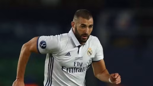 Karim Benzema luôn là cầu thủ quan trọng trong màu áo của Real Madrid bên cạnh Cris Ronaldo và Gareth Bale. Cầu thủ người Pháp không chỉ biết cách ghi bàn mà còn là chân kiến tạo vô cùng tốt.
